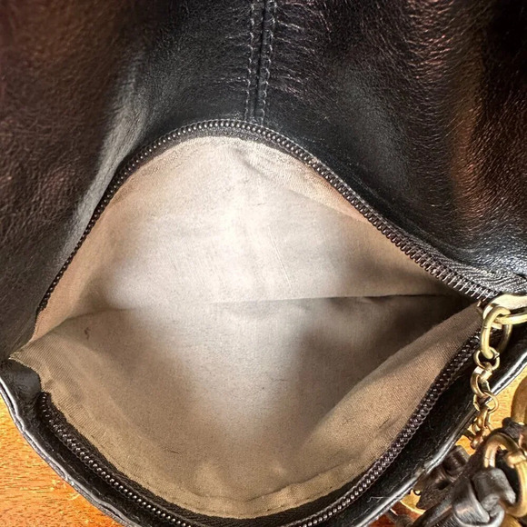 The Sak Iris Leather Crossbody Bag - Picture 9 of 12